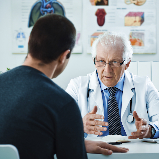 doctor patient consult senior doctor_560